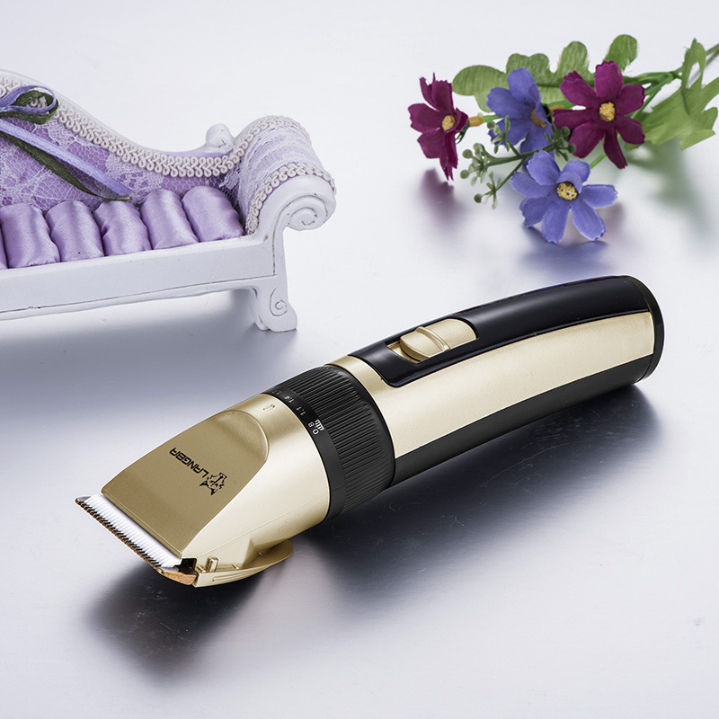 P65 usb johdoton lemmikkileikkuri